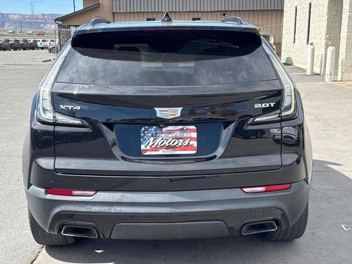 Stellar Black Metallic 2019 Cadillac XT4 Sport