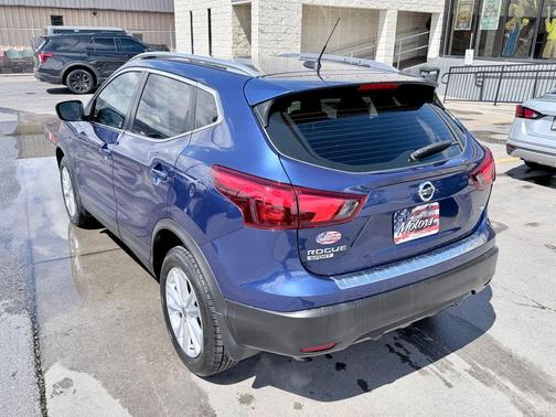 Caspian Blue 2018 Nissan Rogue Sport SV
