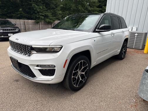 2022 Jeep Grand Cherokee 4xe Summit