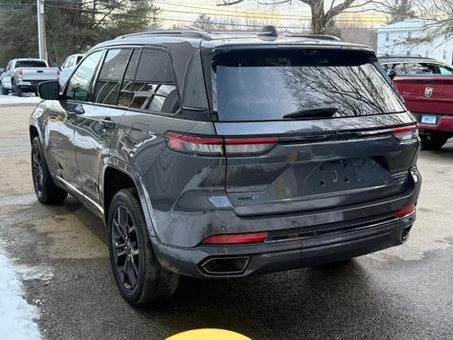 2023 Jeep Grand Cherokee 4xe Base