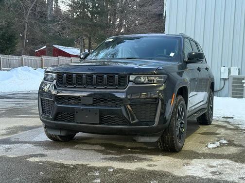 2026 Jeep Grand Cherokee Laredo