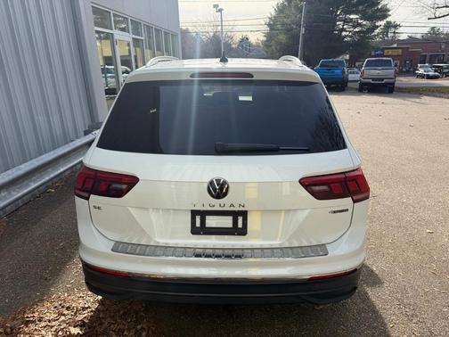 2023 Volkswagen Tiguan 2.0T SE