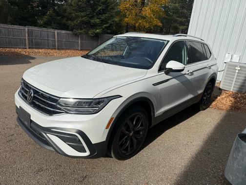 2023 Volkswagen Tiguan 2.0T SE