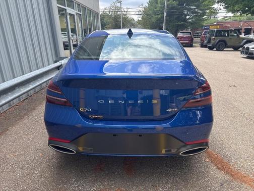 2025 Genesis G70 2.5T