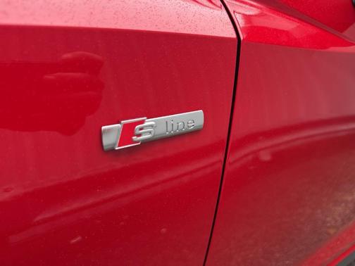 2020 Audi Q3 45 S line Premium