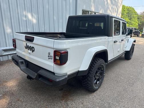 2025 Jeep Gladiator Sport