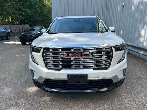White Frost Tri-Coat 2024 GMC Acadia Denali