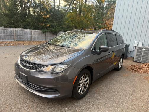 2020 Chrysler Voyager LXI