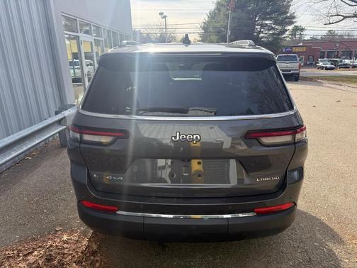 2022 Jeep Grand Cherokee L Laredo