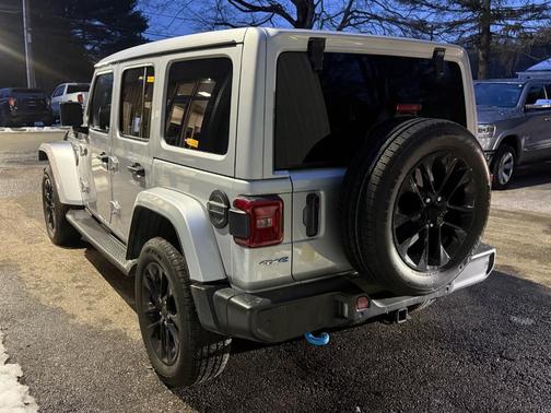 2024 Jeep Wrangler 4xe Sahara