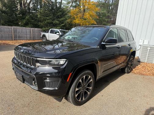 2022 Jeep Grand Cherokee Overland