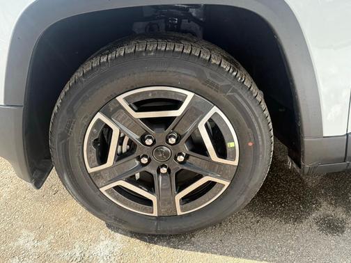 2026 Jeep Cherokee LAREDO/LIMITED