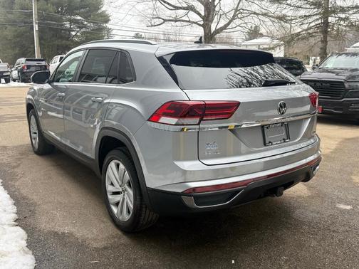 2022 Volkswagen Atlas Cross Sport 3.6L V6 SE w/Technology