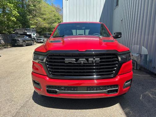 Molten Red Pearlcoat 2026 RAM 1500 Laramie