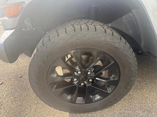 2021 Jeep Wrangler Unlimited Sahara Altitude