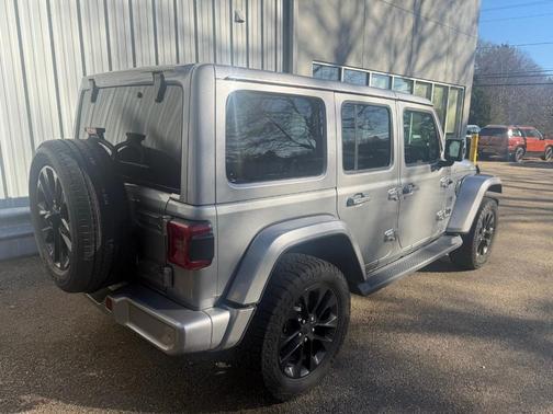 2021 Jeep Wrangler Unlimited Sahara Altitude