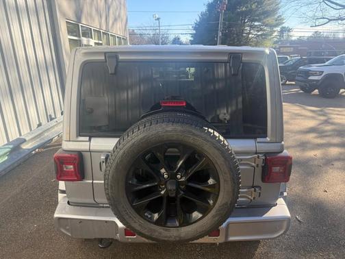 2021 Jeep Wrangler Unlimited Sahara Altitude