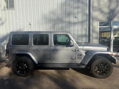 2021 Jeep Wrangler Unlimited Sahara Altitude