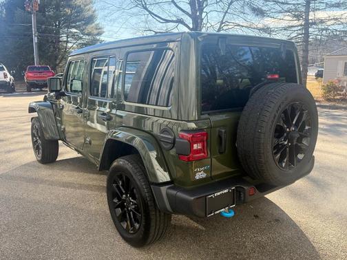 2024 Jeep Wrangler 4xe Sahara