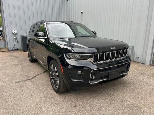 Diamond Black 2023 Jeep Grand Cherokee L Overland