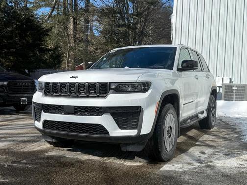 2026 Jeep Grand Cherokee Laredo