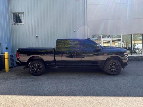 Diamond Black 2026 RAM 2500 Laramie