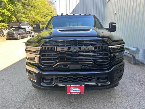 Diamond Black 2026 RAM 2500 Laramie