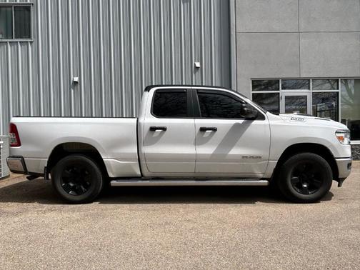 Bright White Clearcoat 2022 RAM 1500 Big Horn