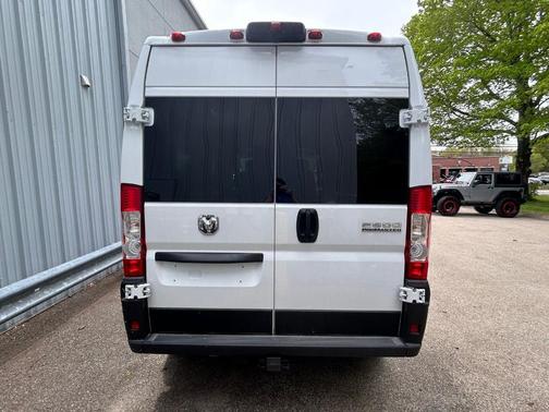 Bright White 2026 RAM ProMaster 2500 High Roof