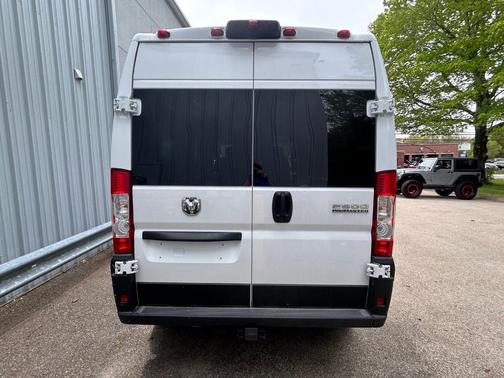 Bright White 2026 RAM ProMaster 2500 High Roof