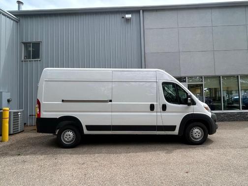 Bright White 2026 RAM ProMaster 2500 High Roof