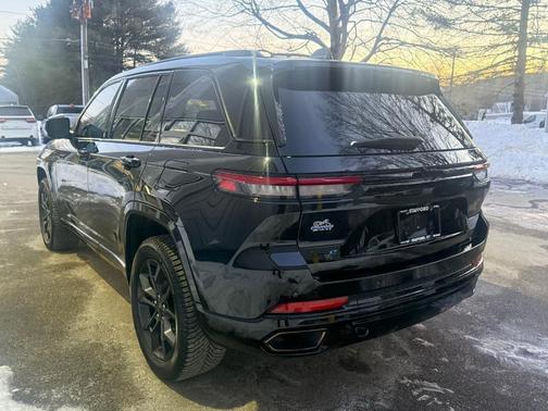 2024 Jeep Grand Cherokee 4xe Base