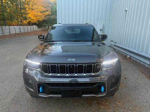 2023 Jeep Grand Cherokee 4xe Overland