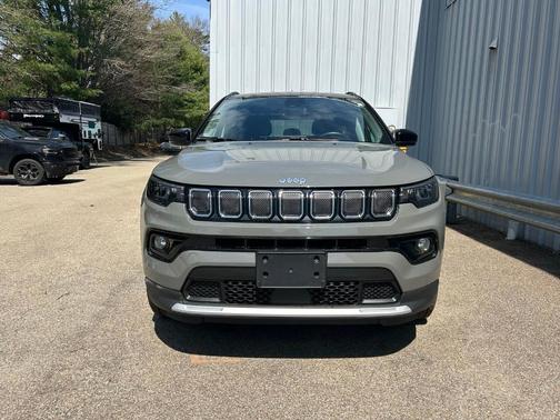 Sting Gray Clearcoat 2022 Jeep Compass Limited