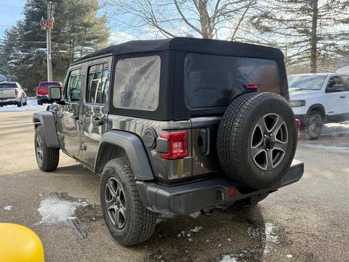 2018 Jeep Wrangler Unlimited Sport
