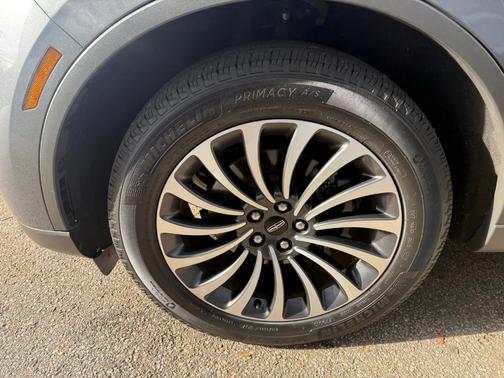 2023 Lincoln Aviator Standard AWD