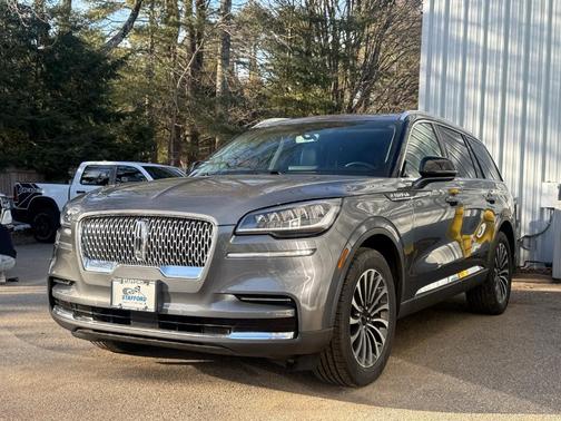 2023 Lincoln Aviator Standard AWD