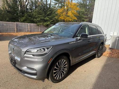 2023 Lincoln Aviator Standard AWD