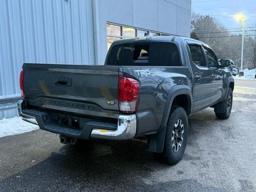 2017 Toyota Tacoma 