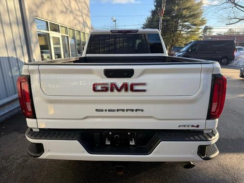 2021 GMC Sierra 2500 AT4