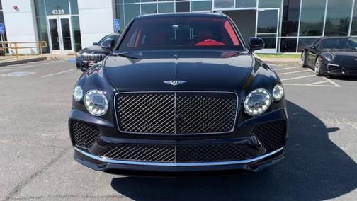 Photo 3 of 27 of 2021 Bentley Bentayga Speed