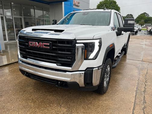 Summit White 2024 GMC Sierra 2500 4WD Crew Cab 172" Pro