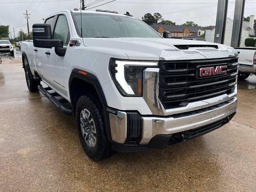 Summit White 2024 GMC Sierra 2500 4WD Crew Cab 172" Pro
