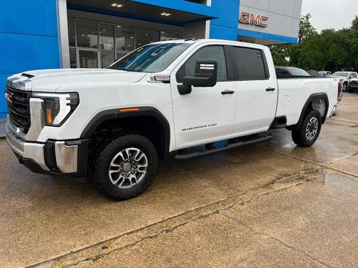 Summit White 2024 GMC Sierra 2500 4WD Crew Cab 172" Pro