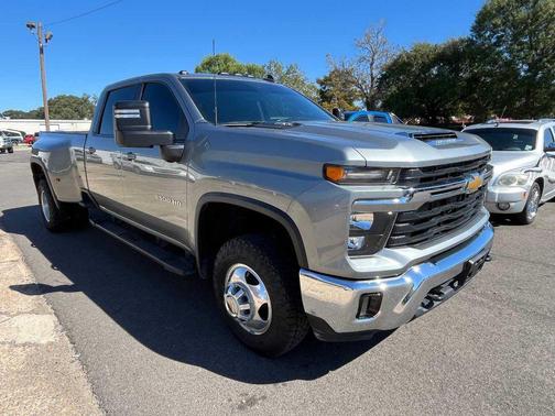 2024 Chevrolet Silverado 3500 LT