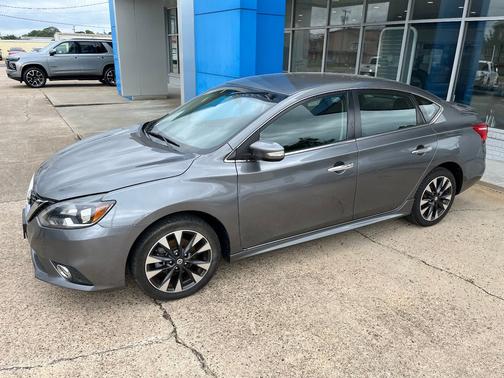 Gun Metallic 2019 Nissan Sentra SR CVT