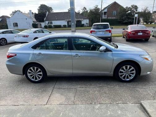 2017 Toyota Camry XLE