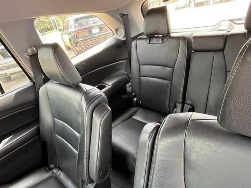 2019 Honda Pilot Touring 8-Passenger