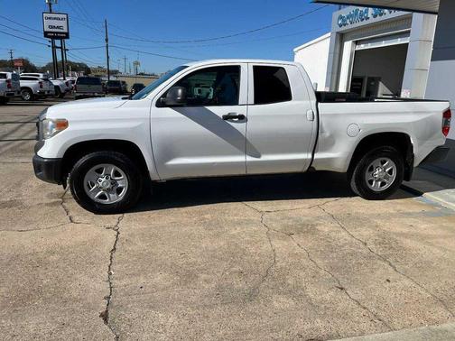 2016 Toyota Tundra SR