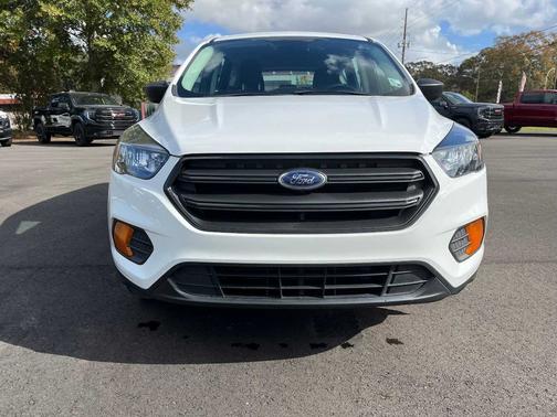 2019 Ford Escape S FWD